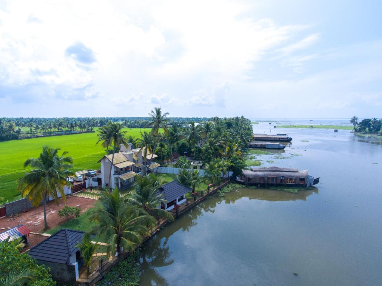 Backwater Brook Kumarakom Exteriör bild